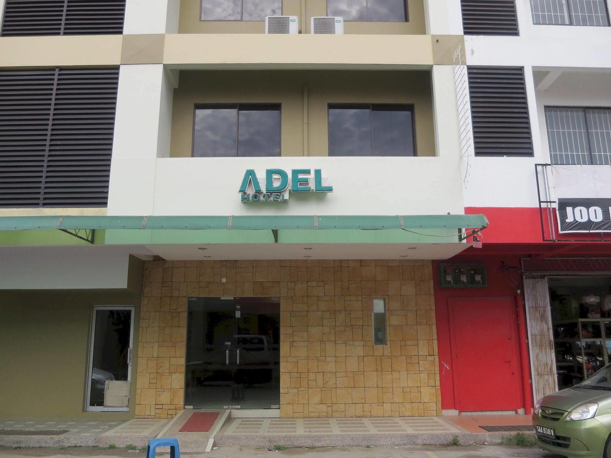 Adel Hotel Putatan Exteriér fotografie